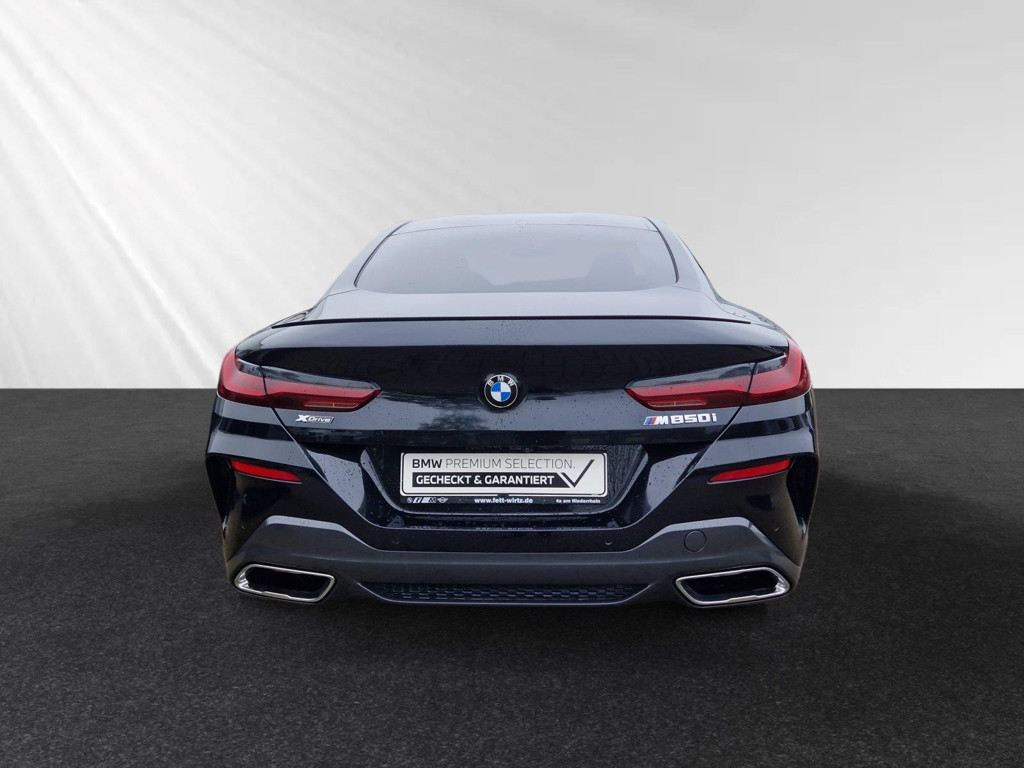 BMW M850