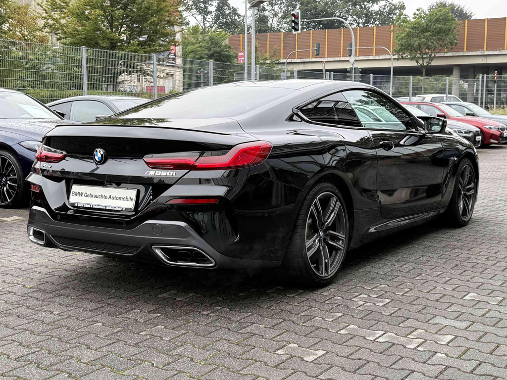 BMW M850