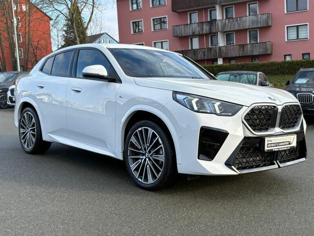 BMW X2