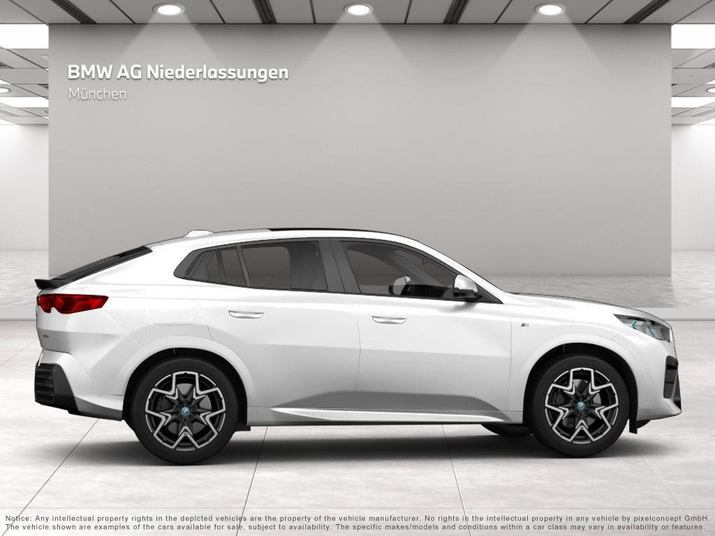 BMW iX2