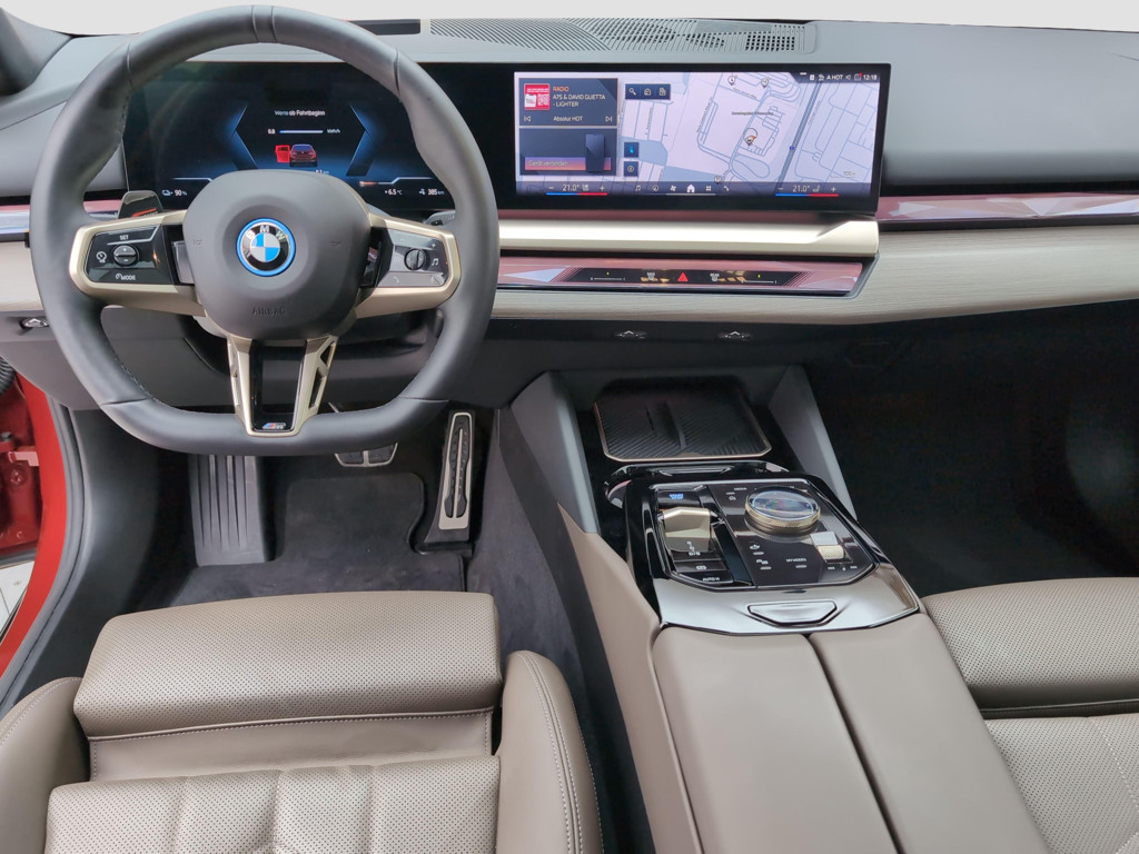BMW i5