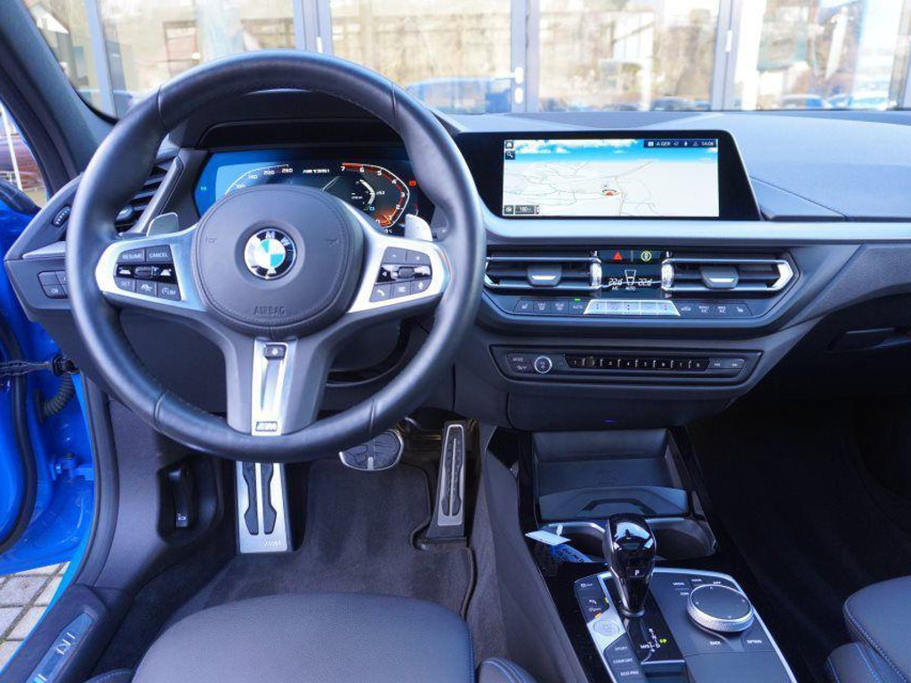BMW M135i