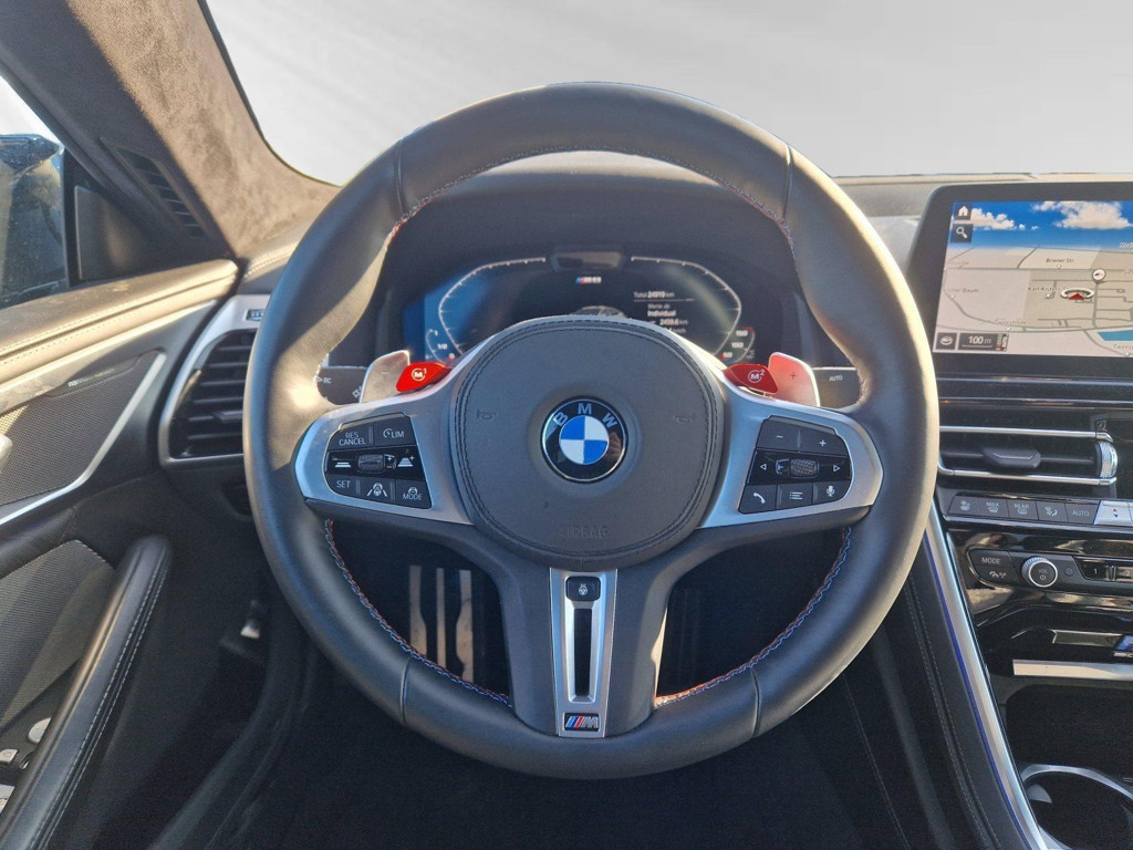 BMW M8