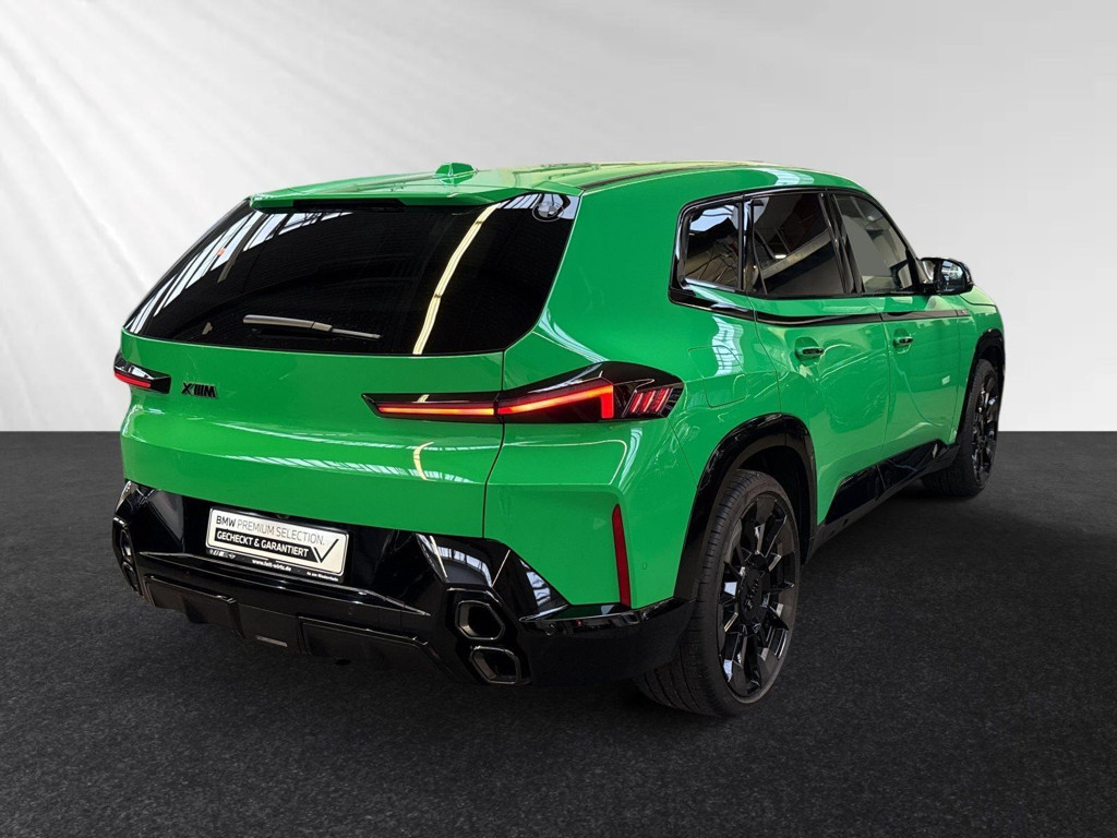 BMW XM
