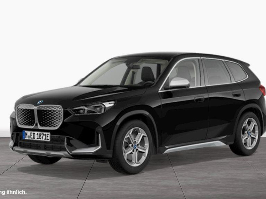 BMW iX1 xDrive30