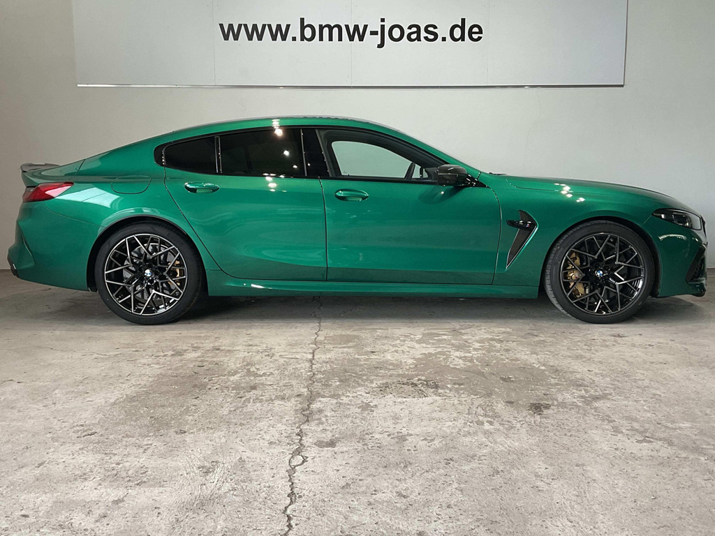 BMW M8