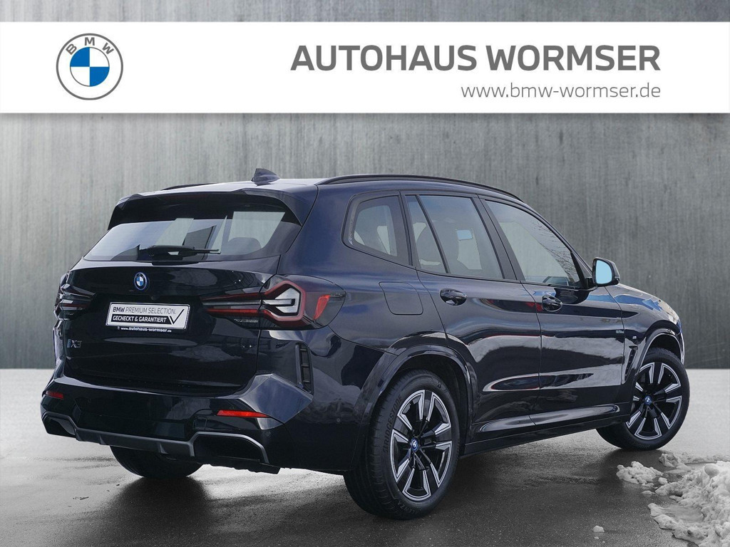 BMW iX3