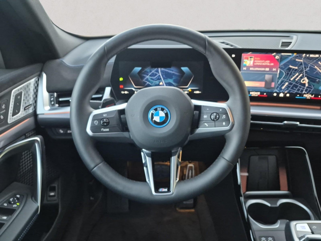 BMW iX2
