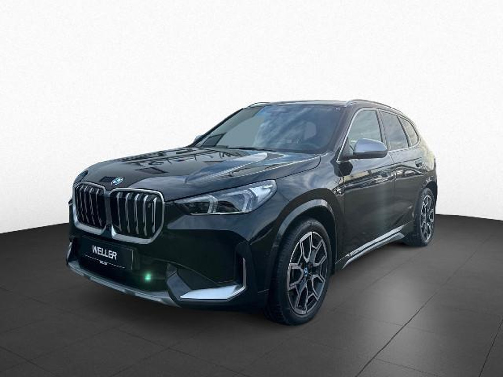 BMW iX1 xDrive30