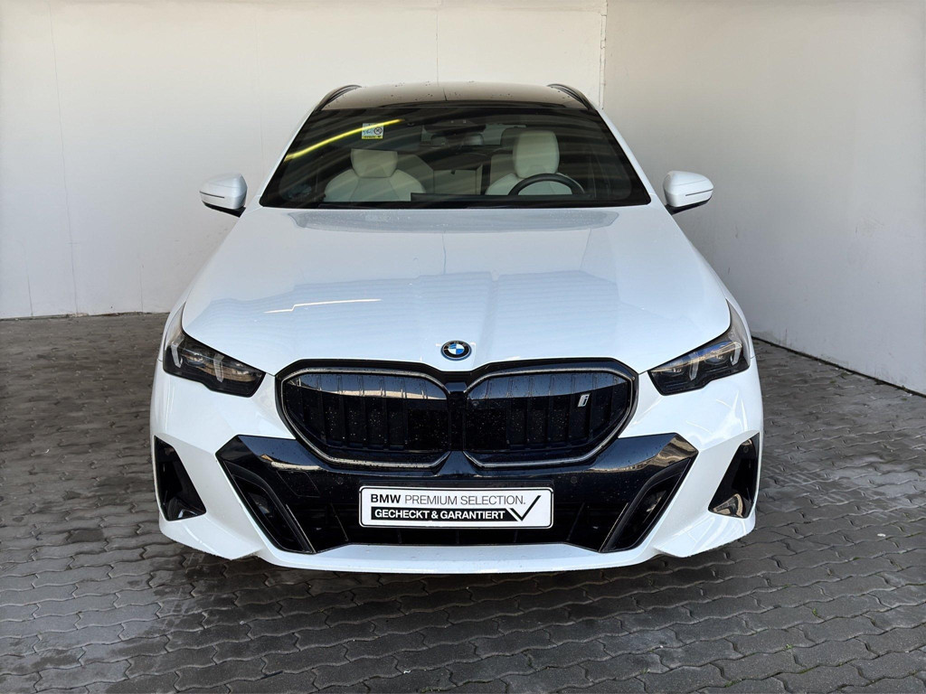 BMW i5 Touring eDrive40