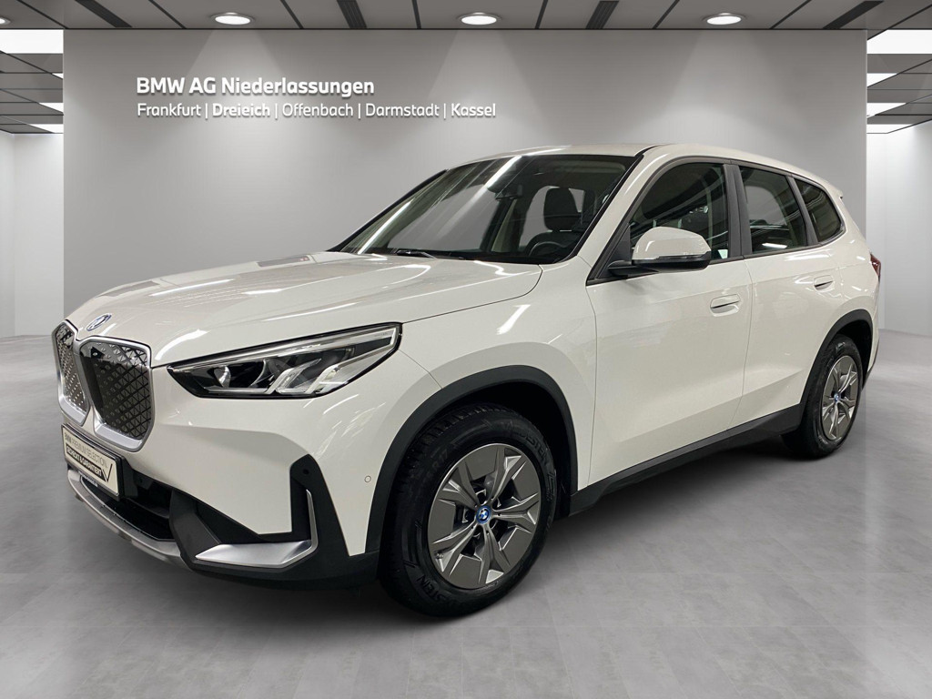 BMW iX1 xDrive30