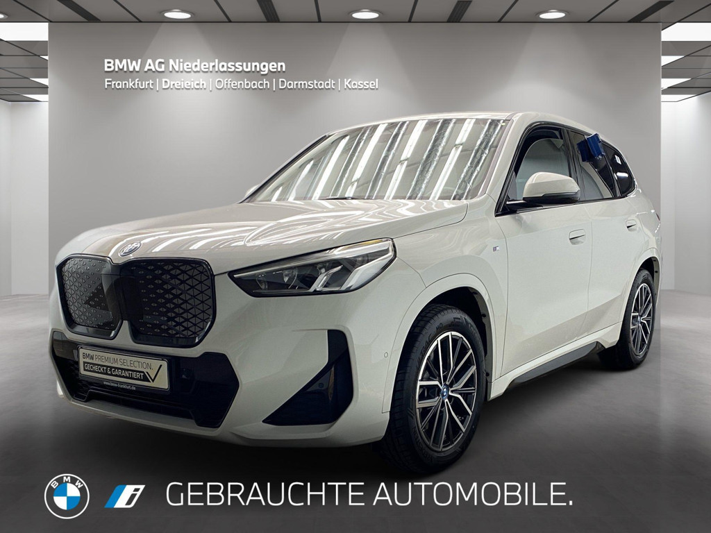 BMW iX1 xDrive30