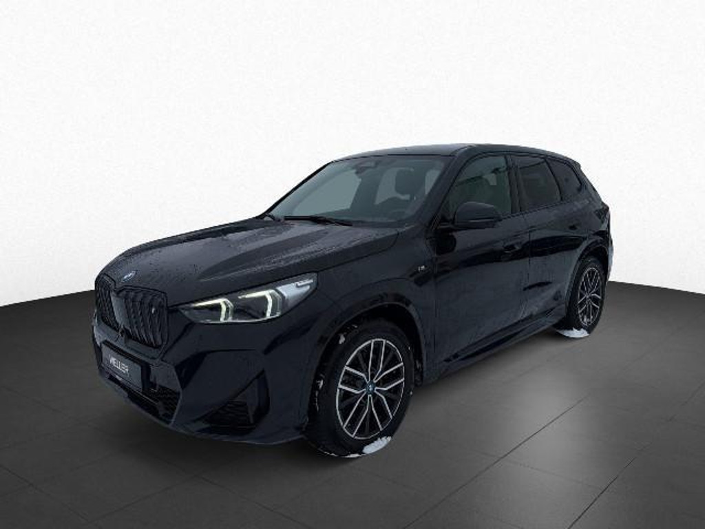 BMW iX1 xDrive30