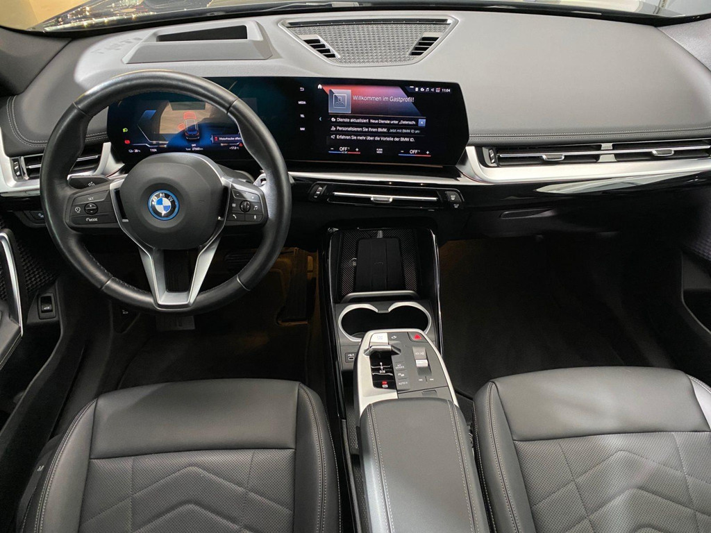 BMW iX1 xDrive30