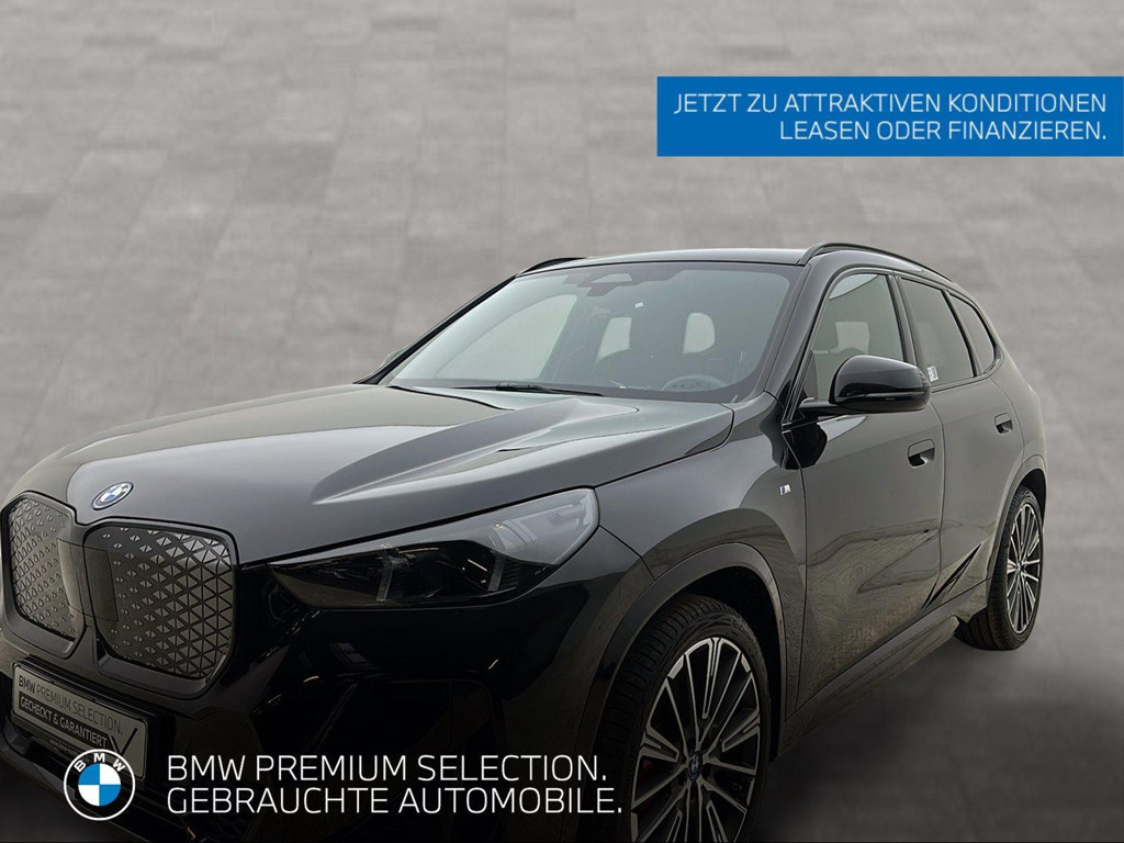 BMW iX1 xDrive30