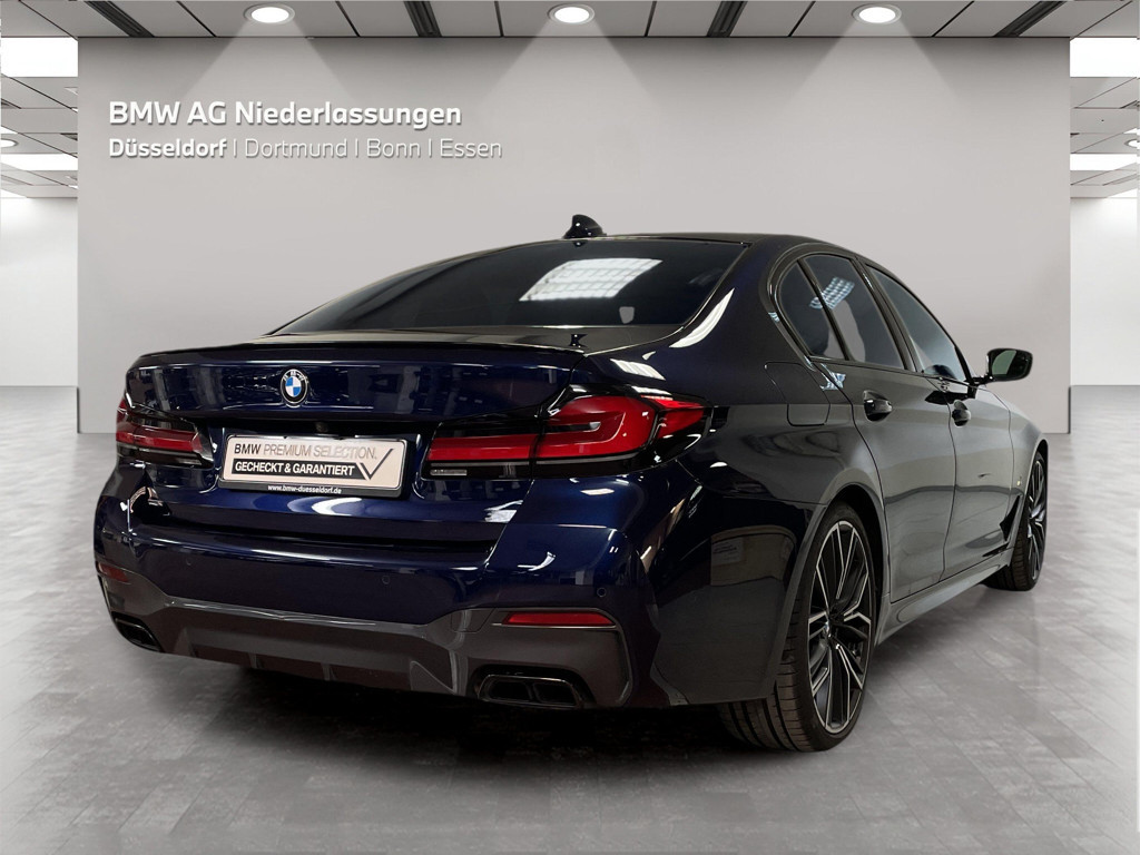 BMW M550