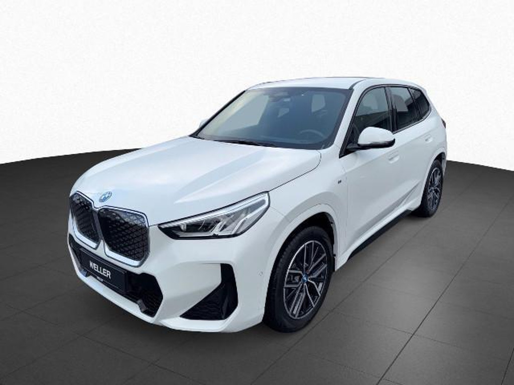 BMW iX1 xDrive30