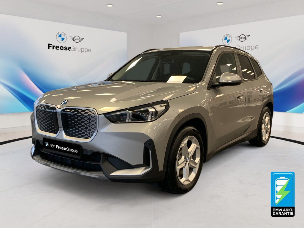 BMW iX1 xDrive30