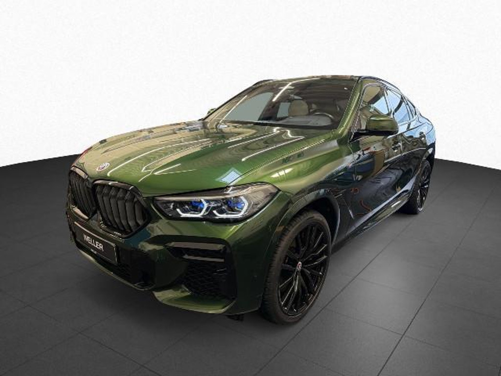 BMW X6 M50i