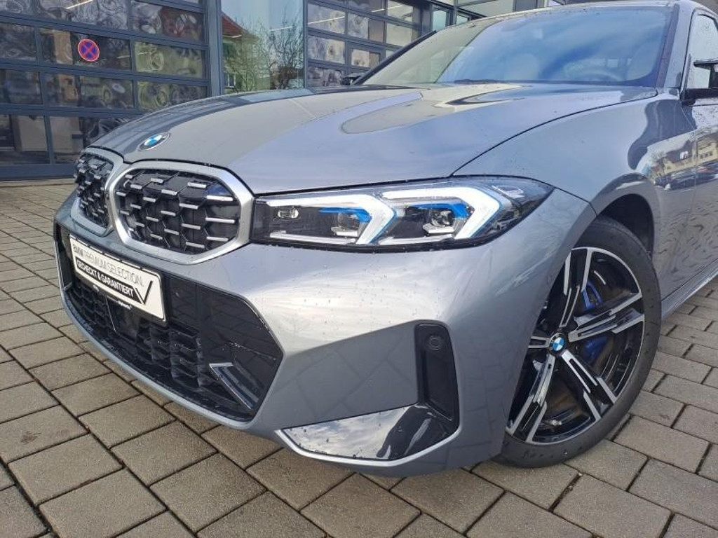 BMW M340 xDrive Sedan M340i