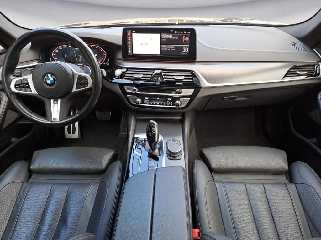 BMW M550