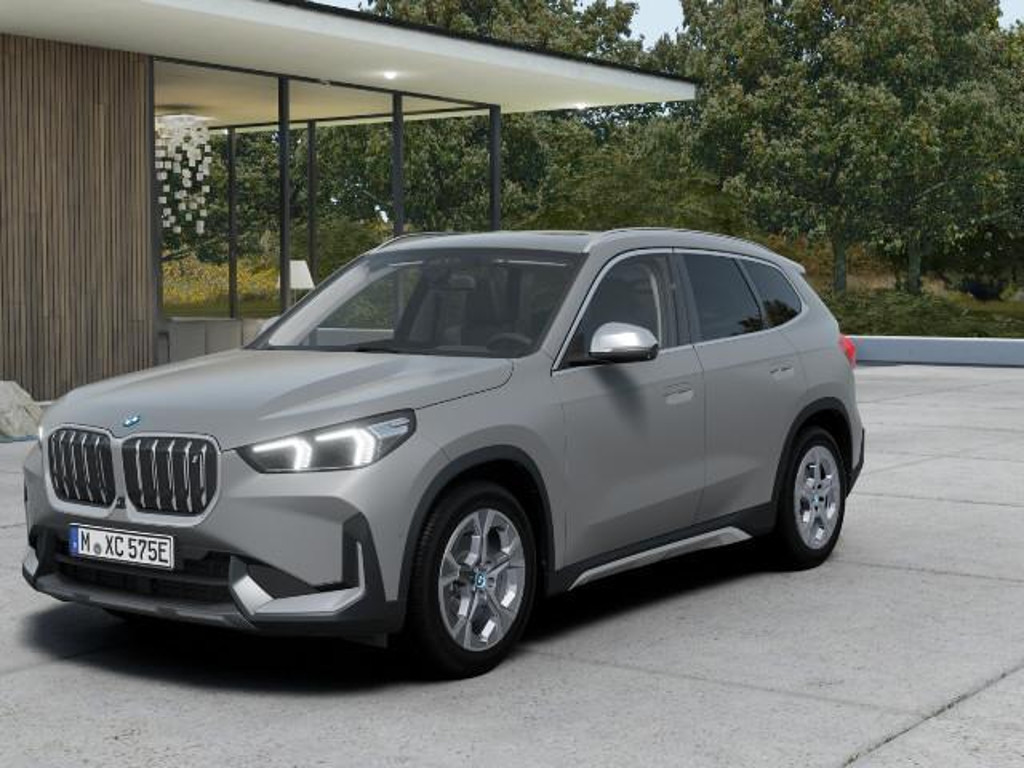 BMW iX1 xDrive30
