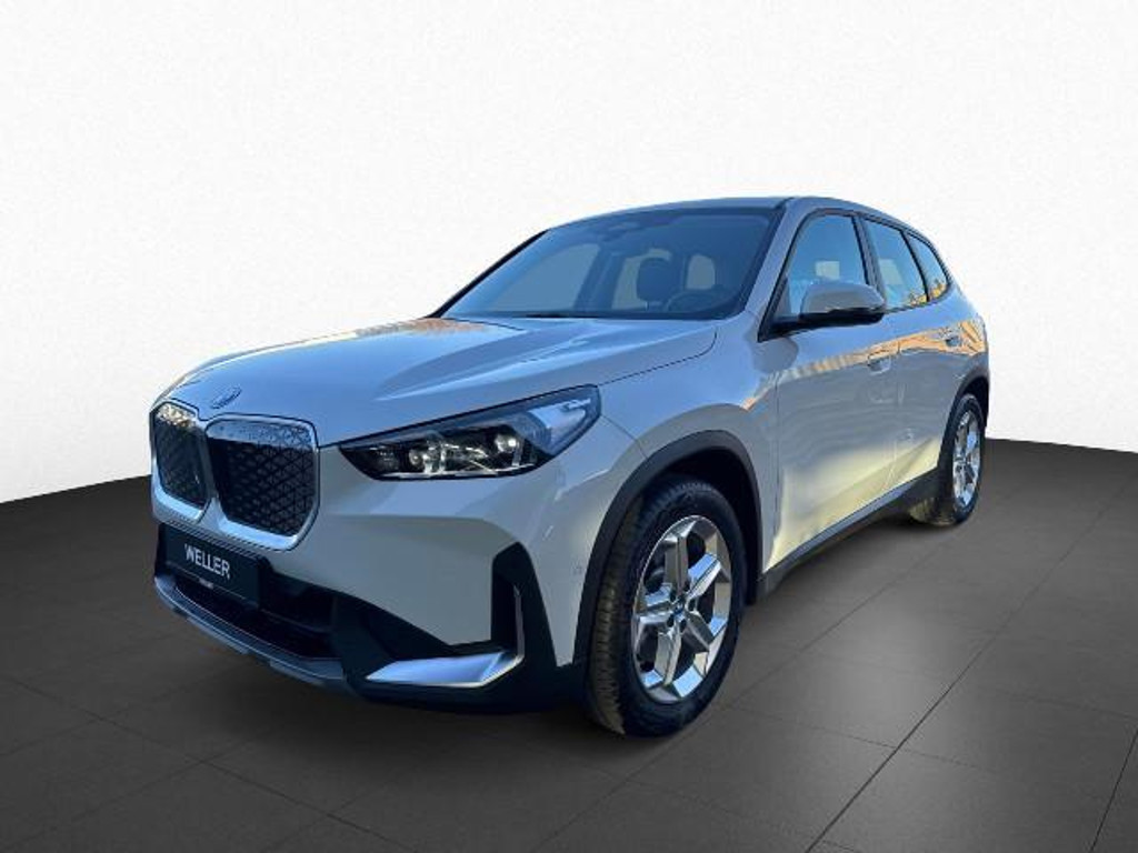 BMW iX1 xDrive30