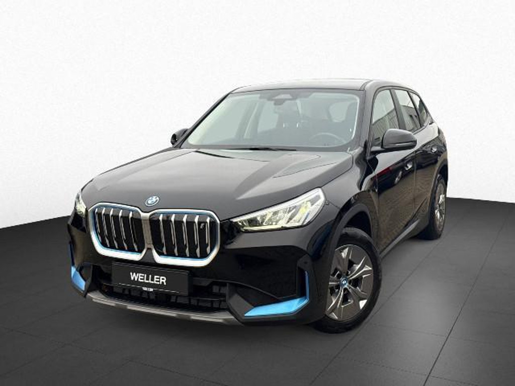 BMW iX1 xDrive30