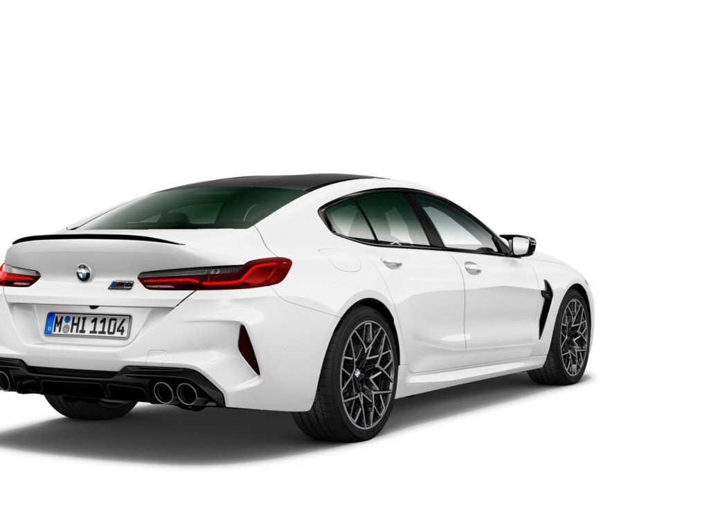 BMW M8