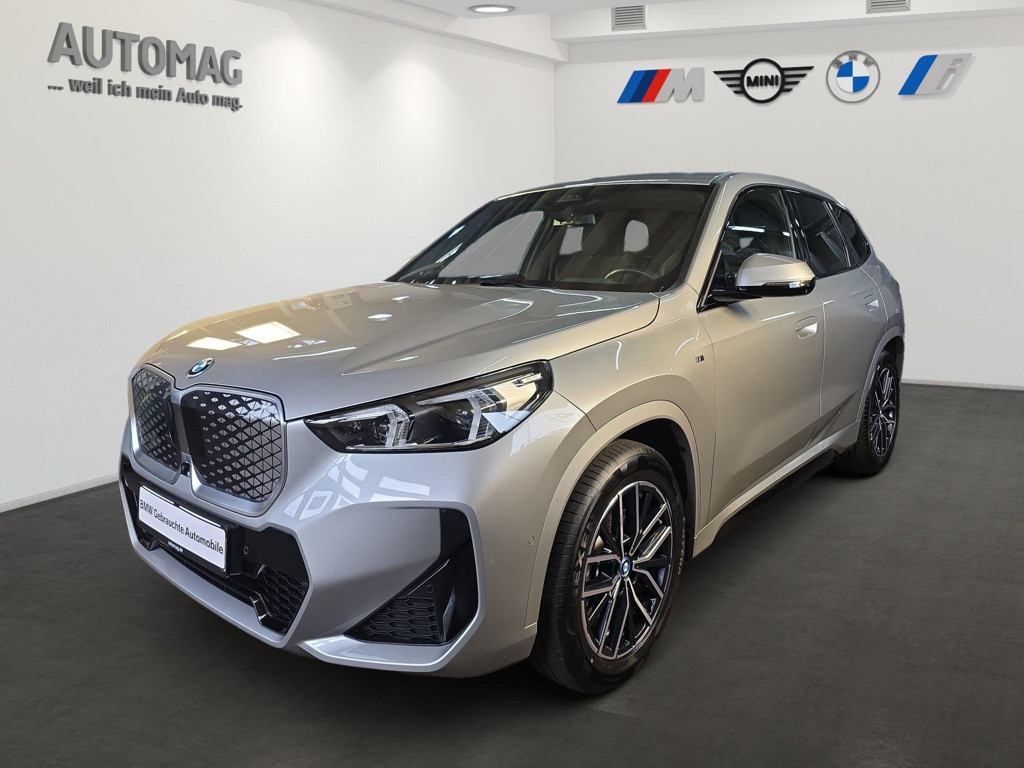 BMW iX1 xDrive30