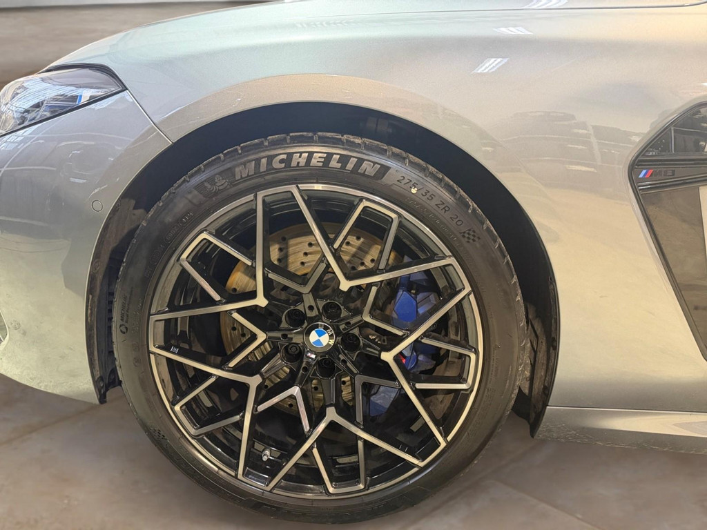 BMW M8