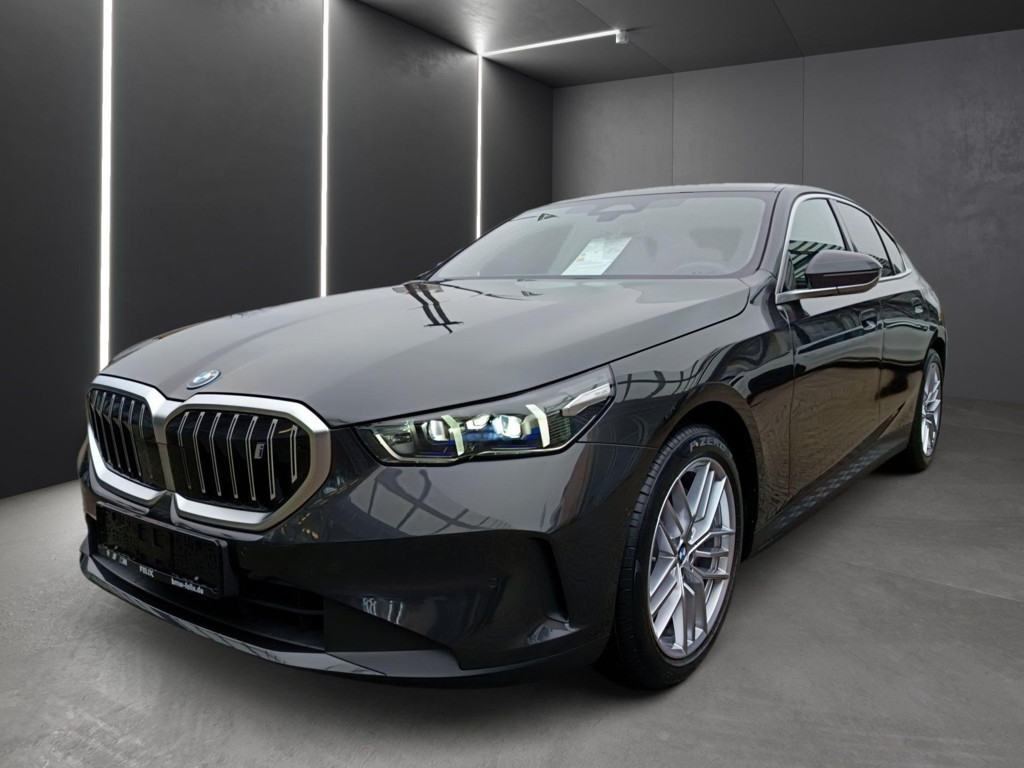 BMW i5 Sedan eDrive40