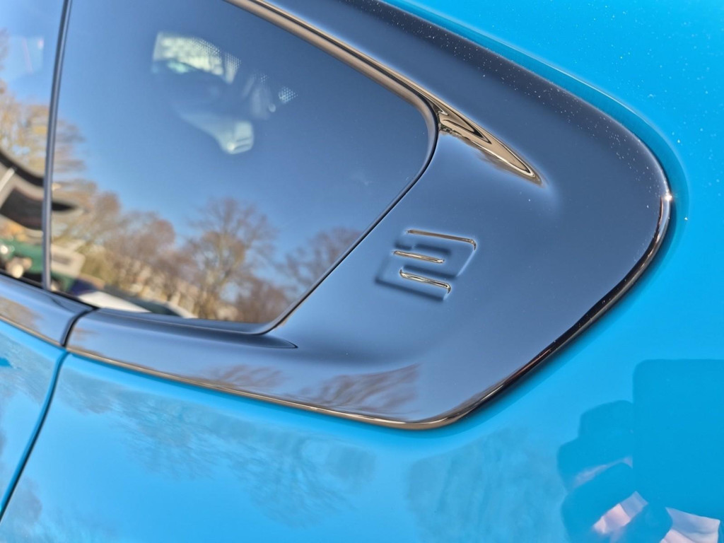 BMW M235