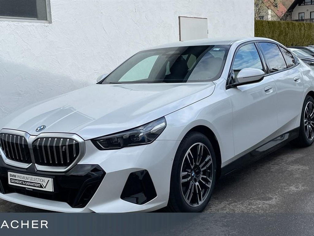 BMW i5
