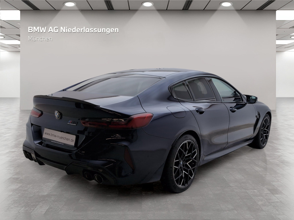 BMW M8