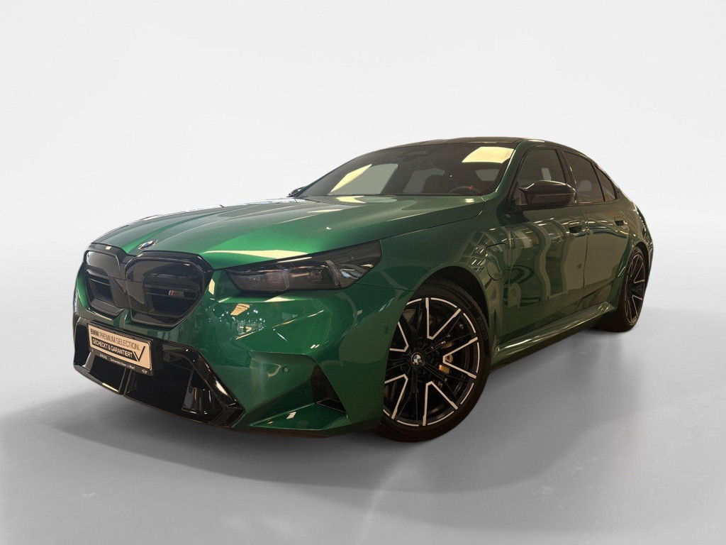 BMW M5 Sedan