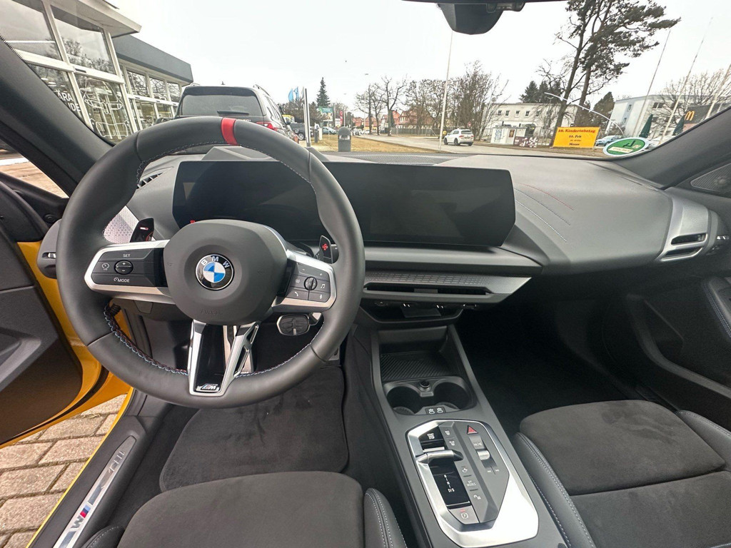 BMW M235
