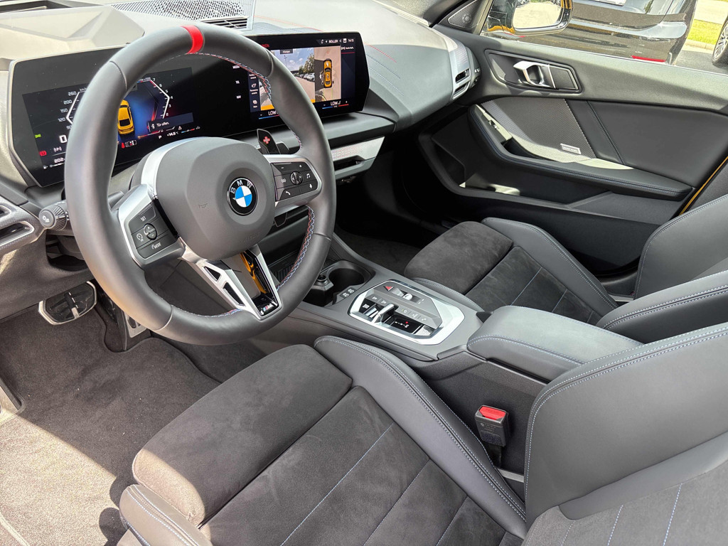 BMW M235
