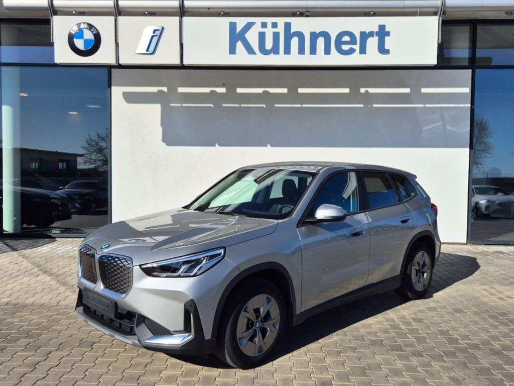 BMW iX1 xDrive30