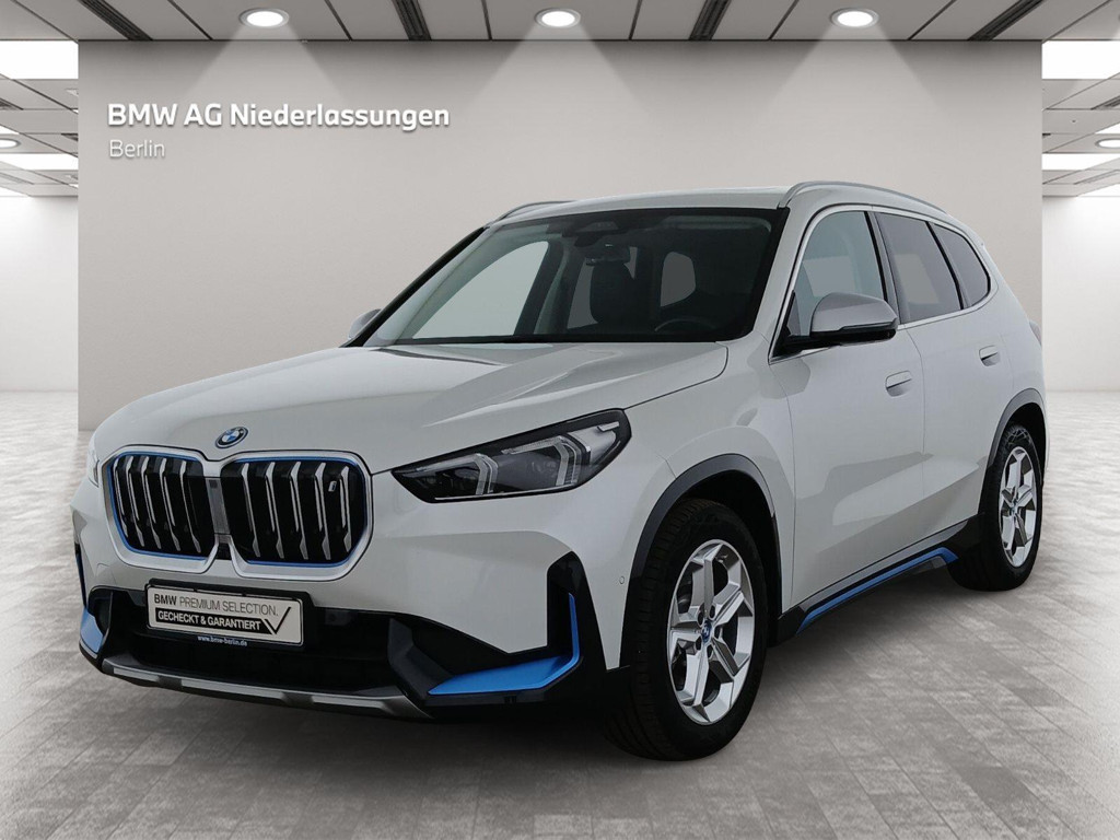 BMW iX1 xDrive30