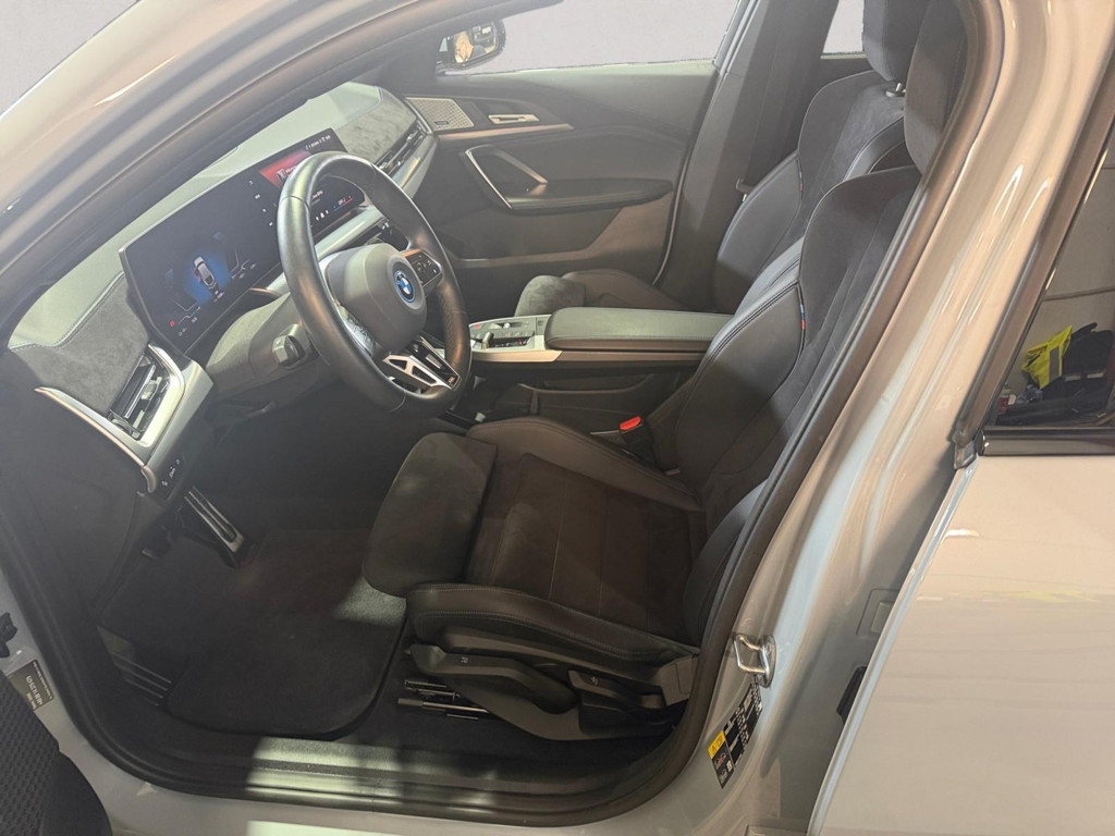 BMW iX2