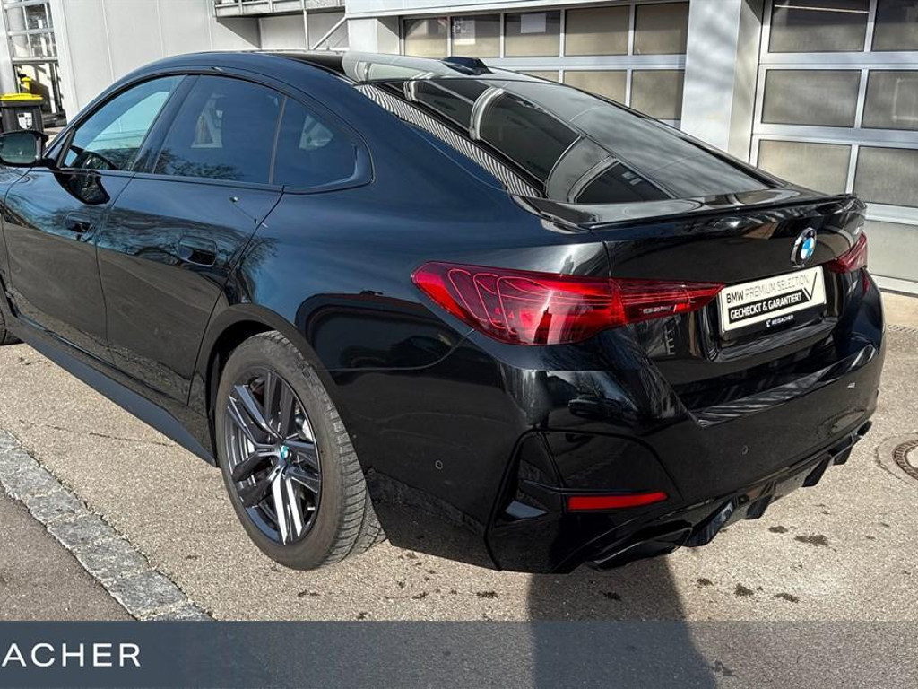 BMW M440