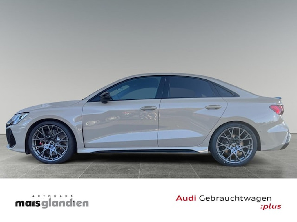 Audi RS3 Sedan Quattro S-Tronic