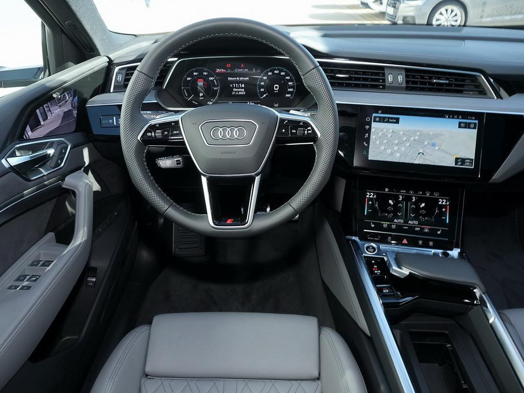 Audi Q8 e-tron
