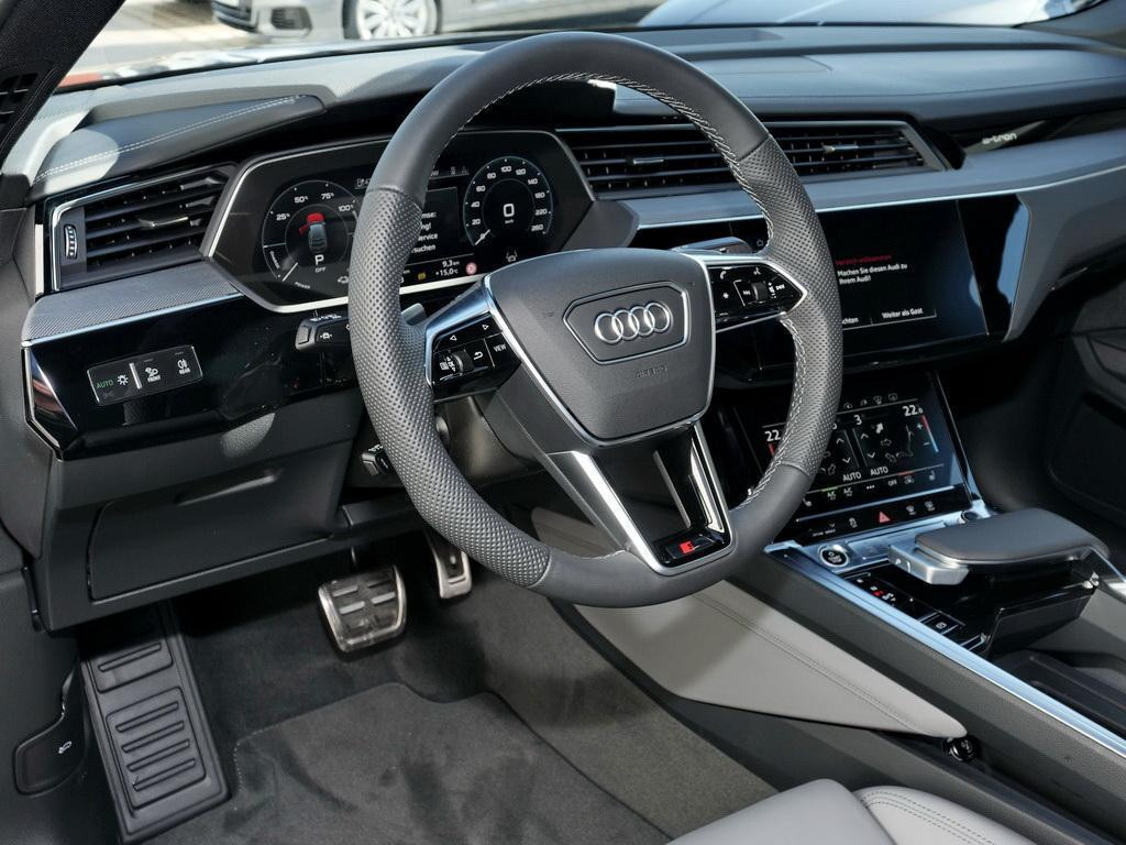 Audi Q8 e-tron