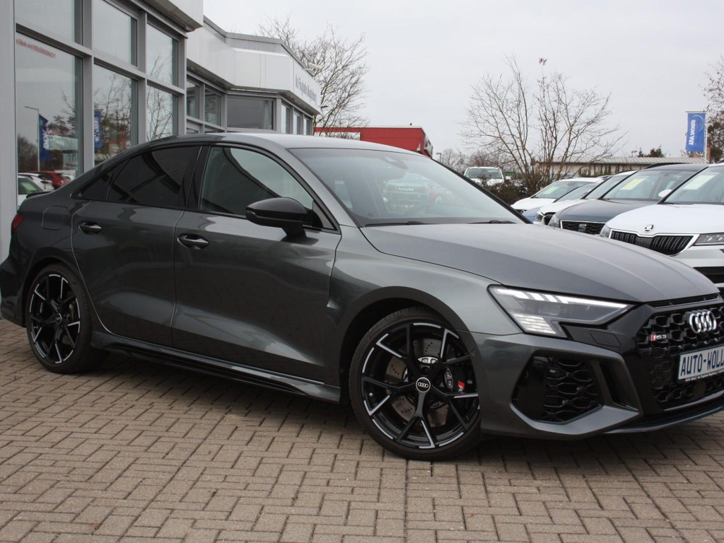 Audi RS3 Sedan Quattro