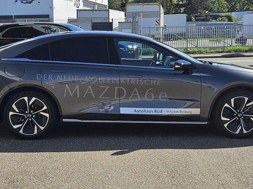 Mazda 6e