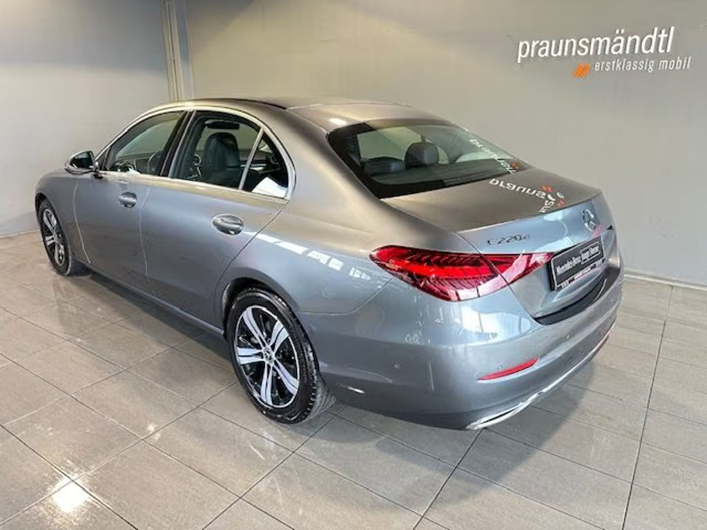 Mercedes-Benz C-Klasse C 220 AVANTGARDE C 220 d Sedan