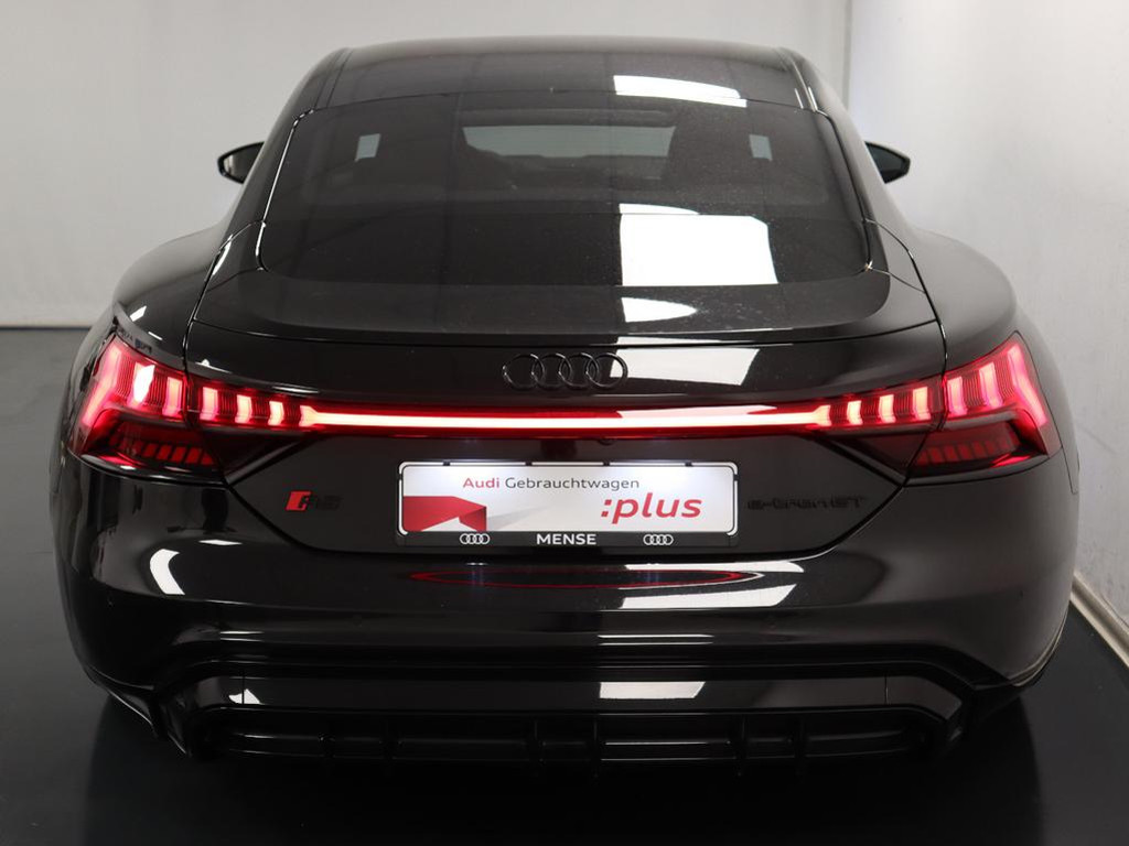 Audi RS e-tron GT