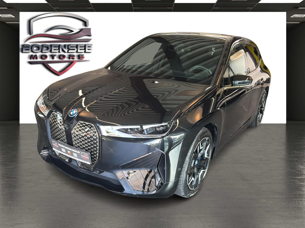 BMW iX xDrive